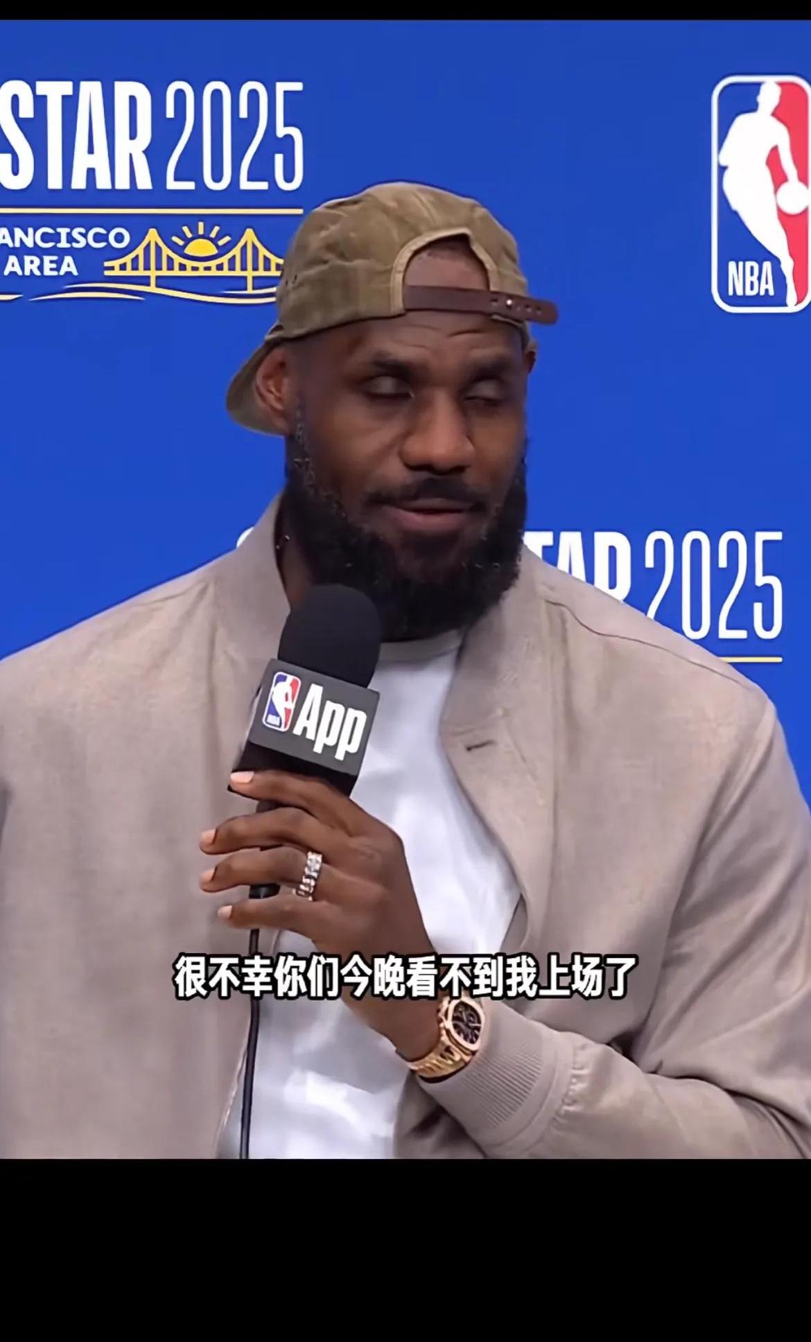 费德勒打破历史纪录，詹姆斯教练泪洒赛场！
